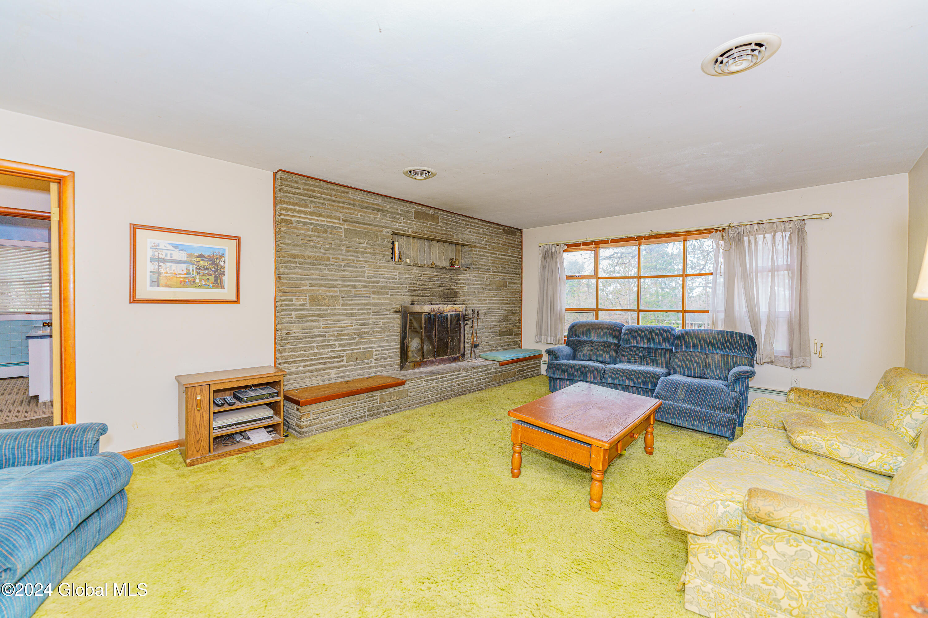 45 Bradt Road Rexford, NY 12148 - Photo 12 of 46 2 Livingroom 2