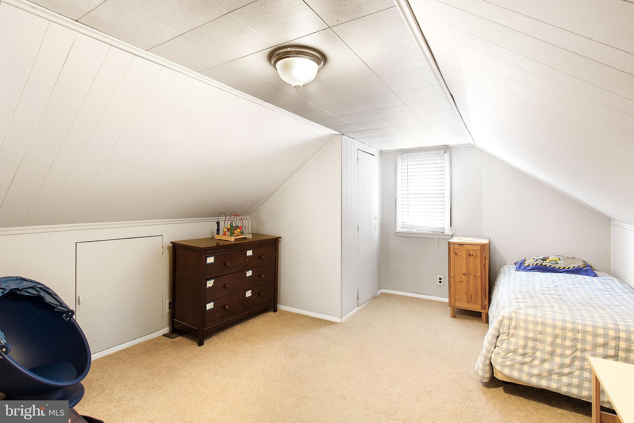 538 West Woodlynn Road Baltimore, MD 21221 - Photo 17 of 26 Bright and airy