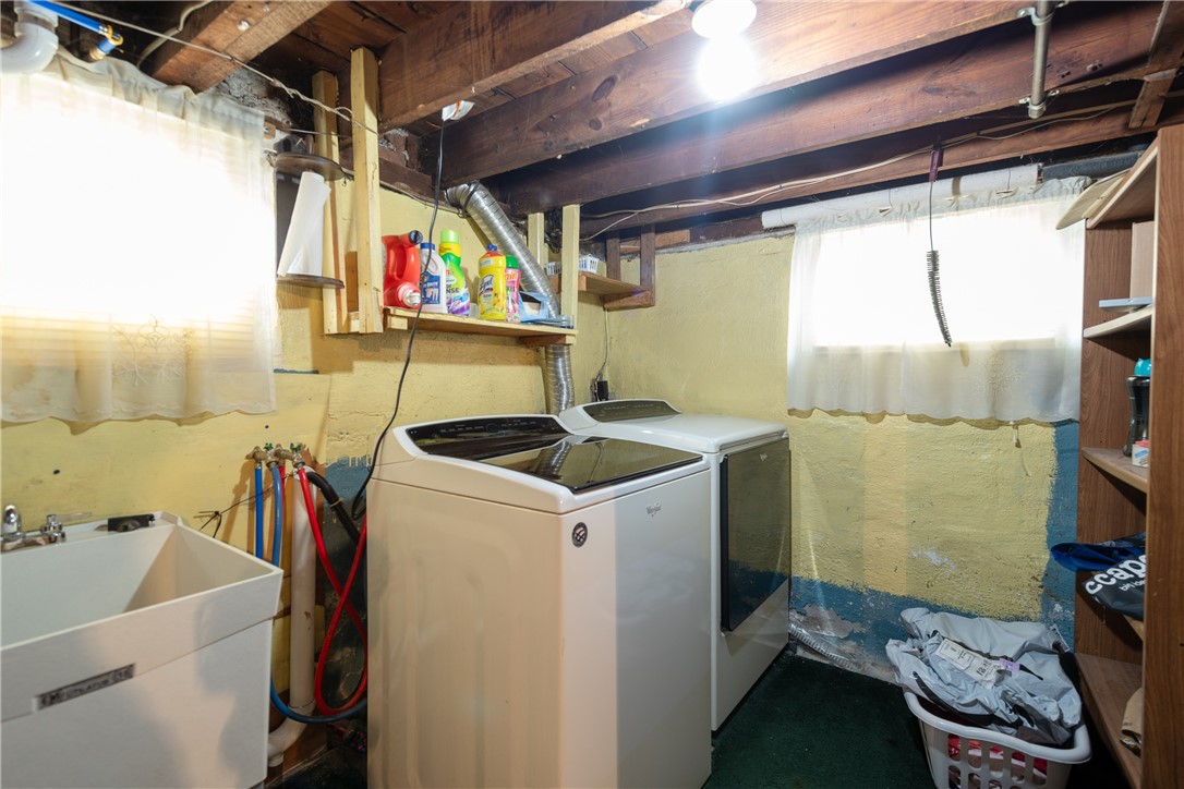 41 Berwick Lane Cranston, RI 02905 - Photo 29 of 35
