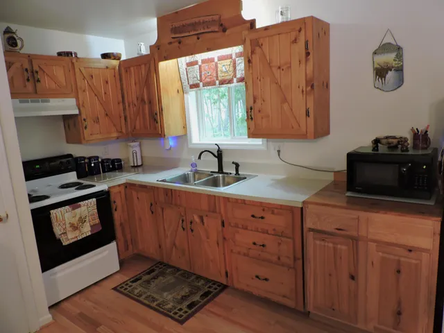 $439,900 | 9773 North Woodbridge Avenue, Bitely, MI 49309