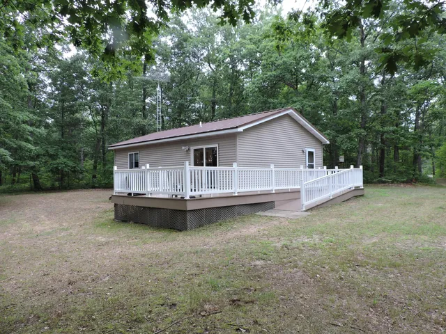 $439,900 | 9773 North Woodbridge Avenue, Bitely, MI 49309