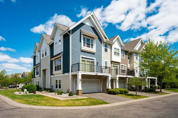 $324,900 | 11808 Emery Village Drive North, Champlin, MN 55316