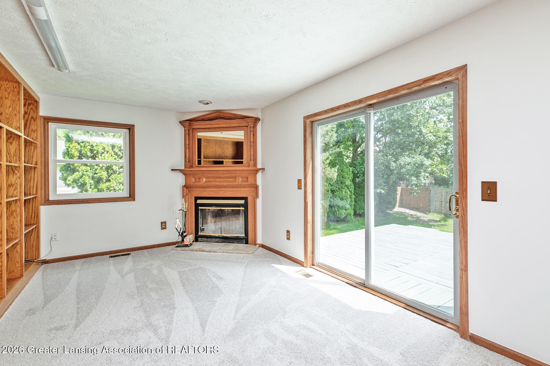 2620 Grovenburg Road Lansing, MI 48911 - Photo 8 of 39 08