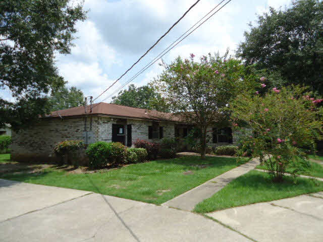 412 Cedar Court, Unit A&B Foley, AL 36535 - Photo 1 of 1