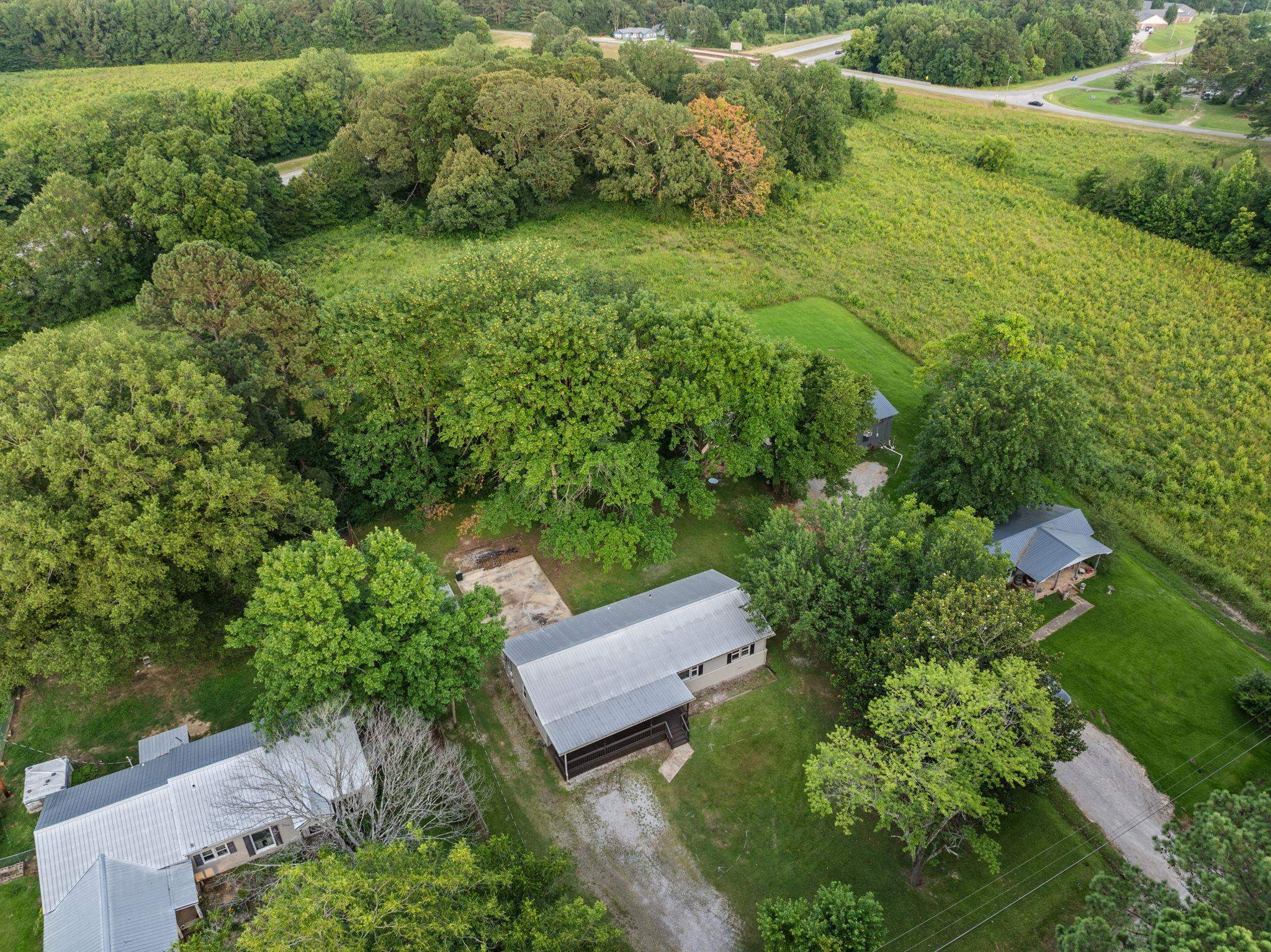 505 Mckewen Road Corinth, MS 38834 - Photo 26 of 39 an aerial view of a house with a yard