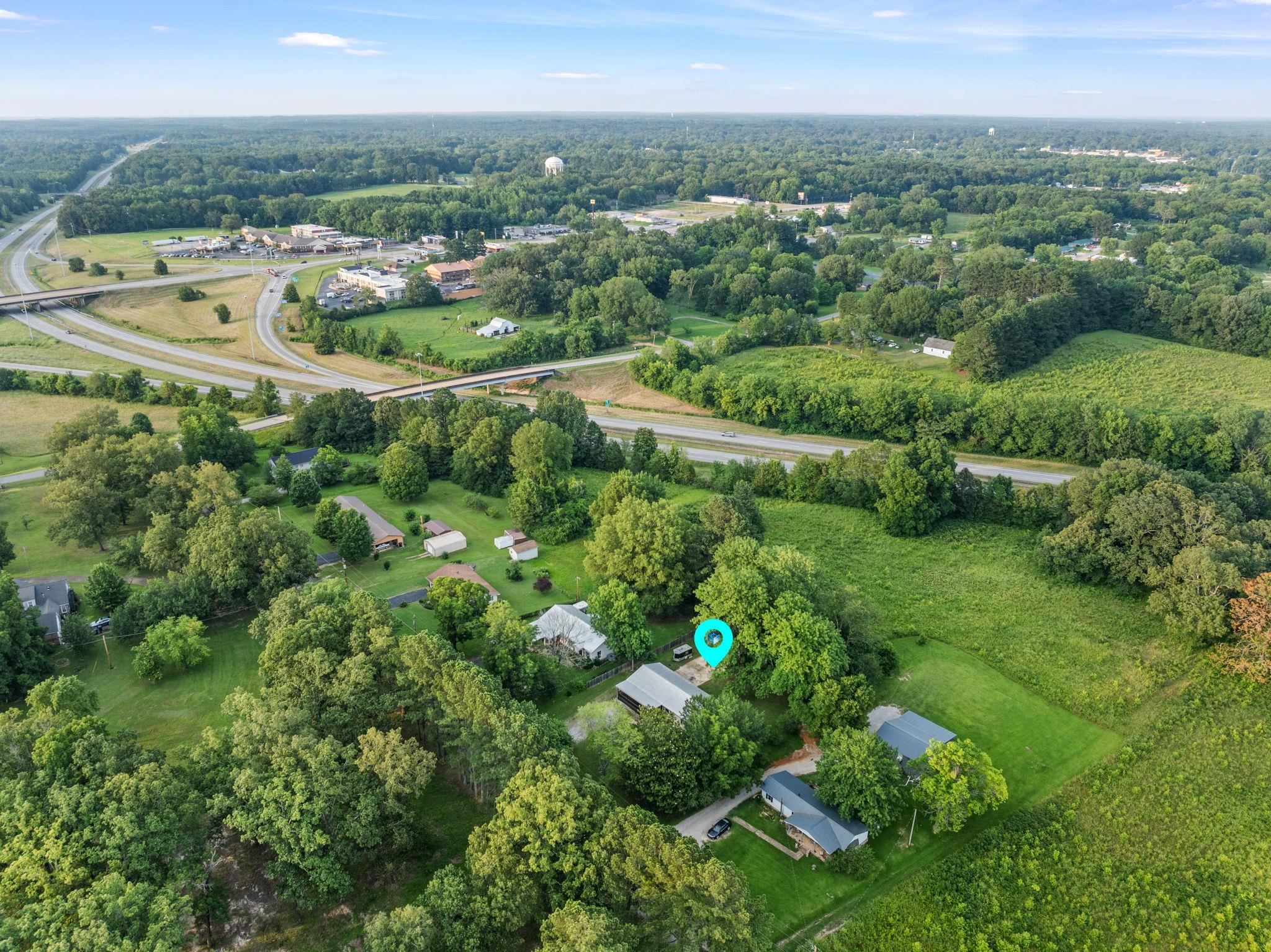 505 Mckewen Road Corinth, MS 38834 - Photo 33 of 39 an aerial view of multiple house