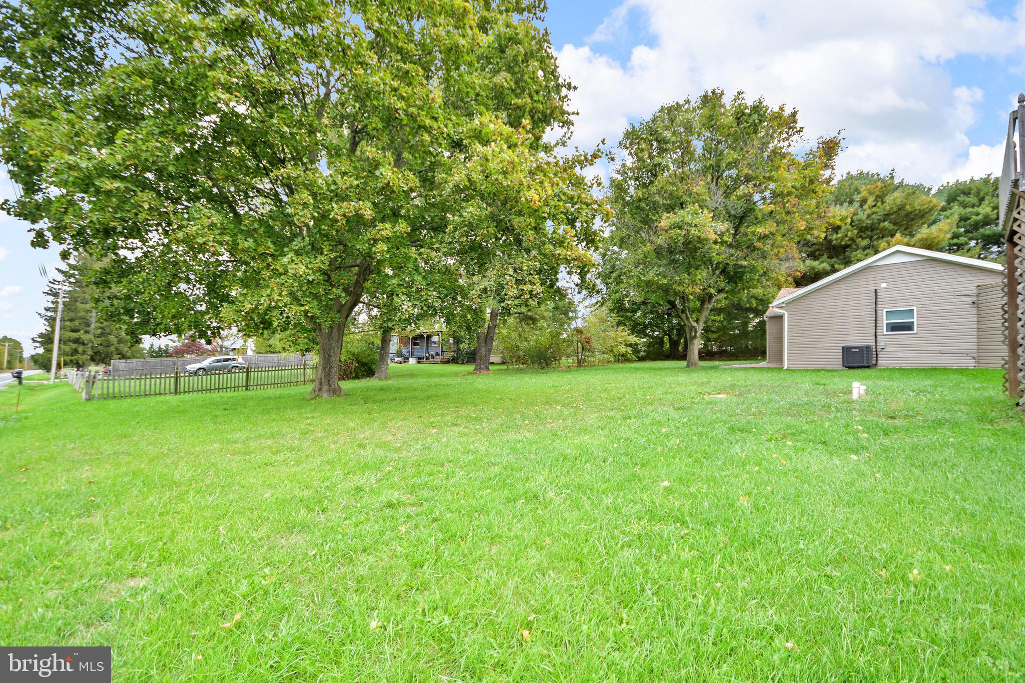 9604 Dry Bridge Road Emmitsburg, MD 21727 - Photo 10 of 11 a house view with garden space