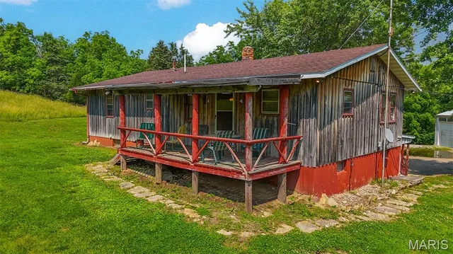 $698,500 | 18133 Cincinnati Road, Center, MO 63436