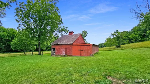 $698,500 | 18133 Cincinnati Road, Center, MO 63436