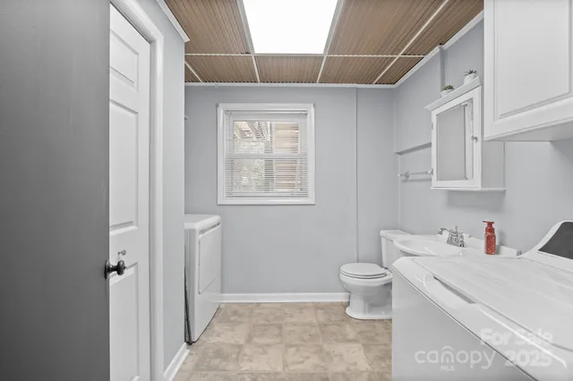 $375,900 | 2310 24th Avenue Northeast, Unit 7, Hickory, NC 28601