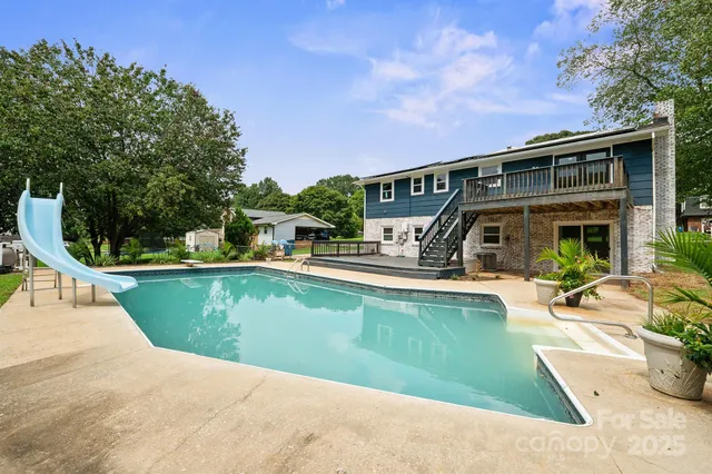 $375,900 | 2310 24th Avenue Northeast, Unit 7, Hickory, NC 28601