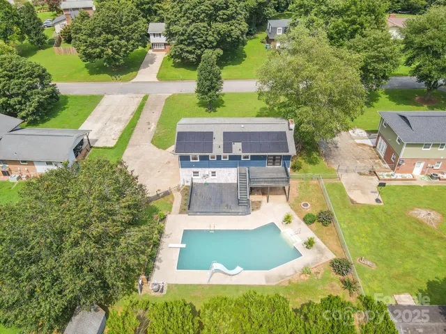 $375,900 | 2310 24th Avenue Northeast, Unit 7, Hickory, NC 28601