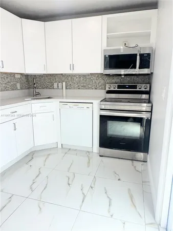$2,900 | 8160 Southwest 6th Street, North Lauderdale, FL 33068