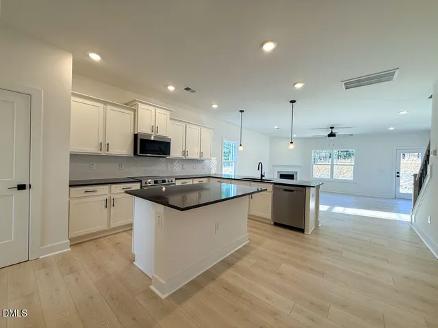 $445,500 | 41 Decatur Drive, Fuquay-Varina, NC 27526