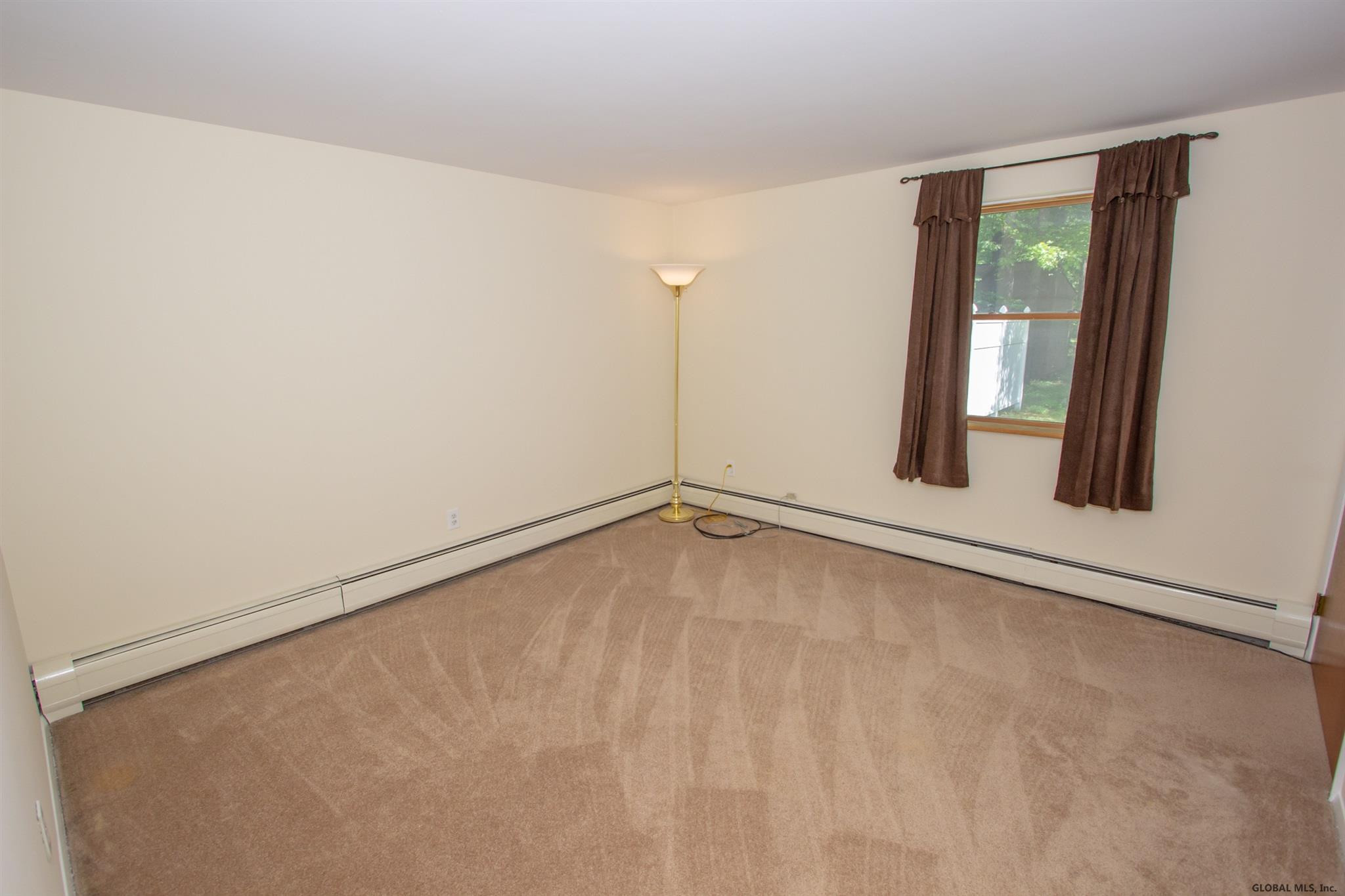 68 Snowberry Road Malta, NY 12020 - Photo 16 of 34 Photo 16