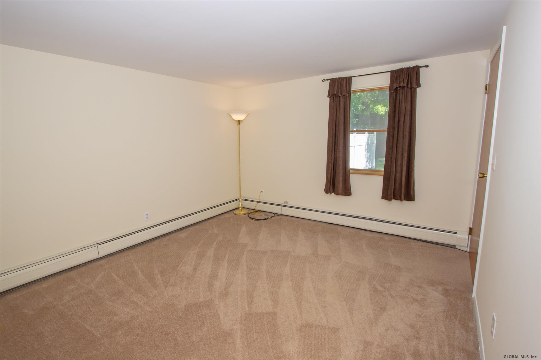 68 Snowberry Road Malta, NY 12020 - Photo 18 of 34 Photo 18