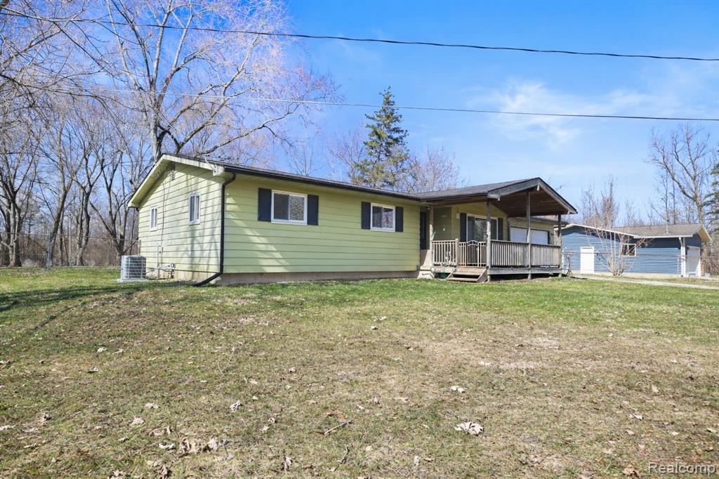 11106 Main Road Fenton, MI 48430 - Photo 33 of 34 Gallery Image 33