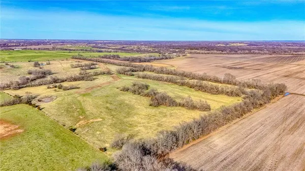 $182,250 | 4 Eagle Ridge, Warrensburg, MO 64093