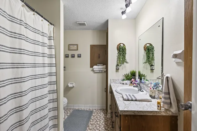 $425,000 | 1250 Norton Avenue Northeast, Fridley, MN 55432