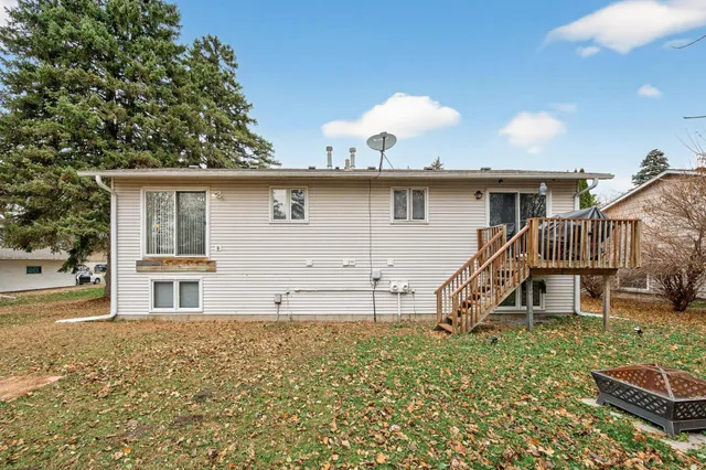 $425,000 | 1250 Norton Avenue Northeast, Fridley, MN 55432