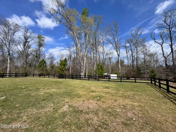 $323,000 | 141 Waterford Way, Maysville, NC 28555