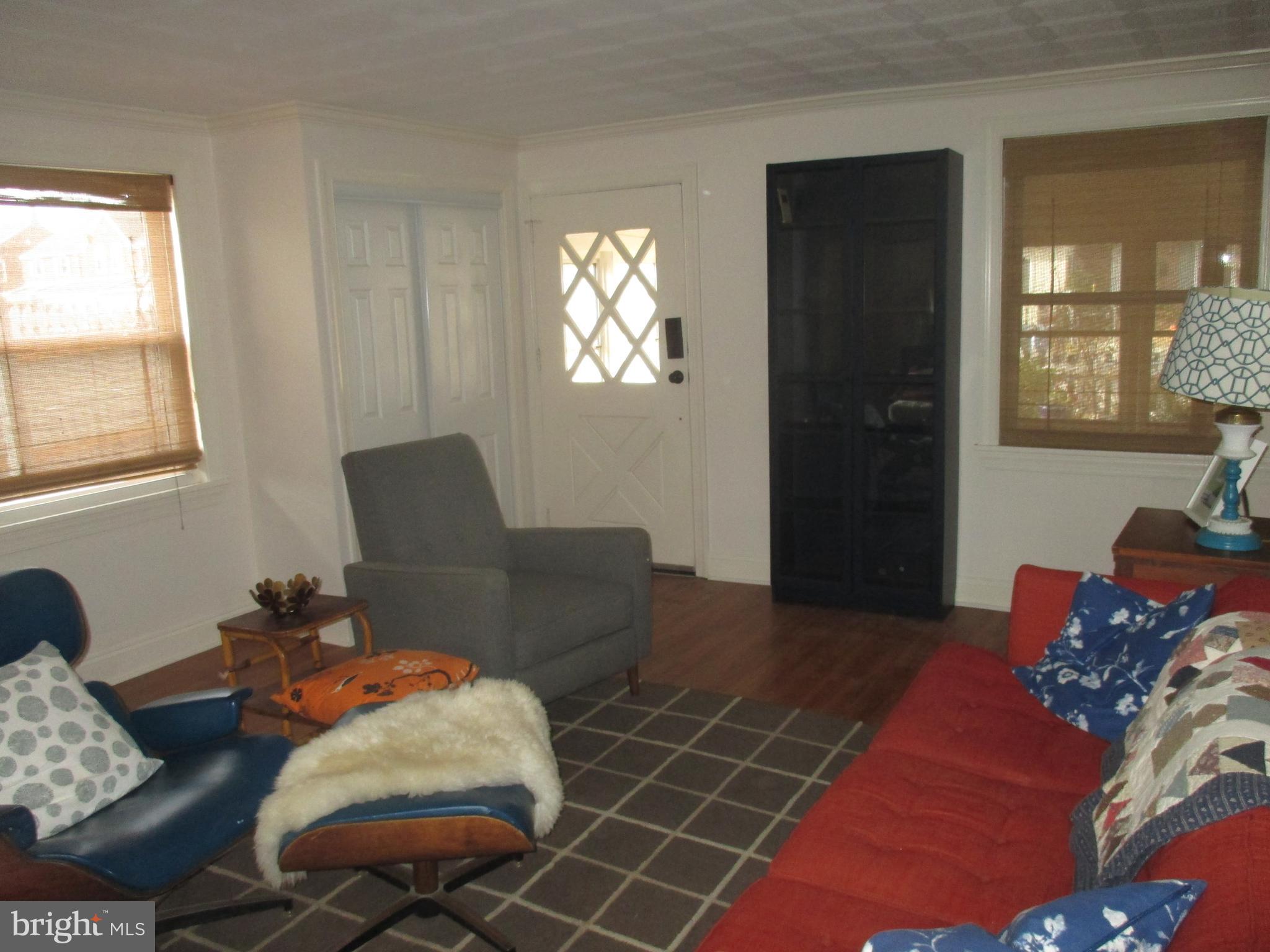 621 Braxton Road Ridley Park, PA 19078 - Photo 6 of 31 Living room