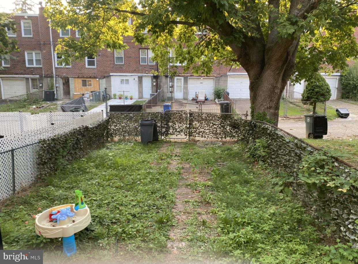 1324 Rainer Road Brookhaven, PA 19015 - Photo 20 of 23 Backyard