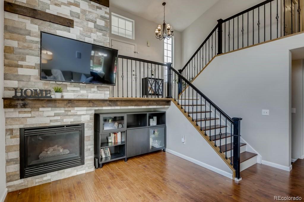 762 Chadwick Circle Highlands Ranch, CO 80129 - Photo 5 of 39 Gallery Image 5