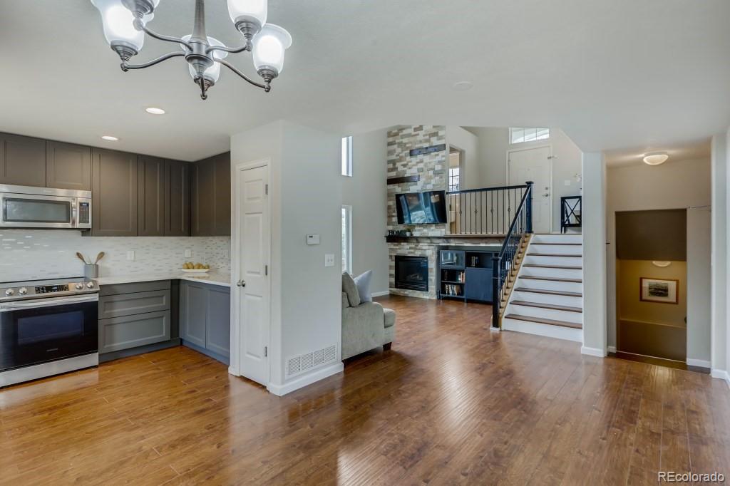 762 Chadwick Circle Highlands Ranch, CO 80129 - Photo 9 of 39 Gallery Image 9