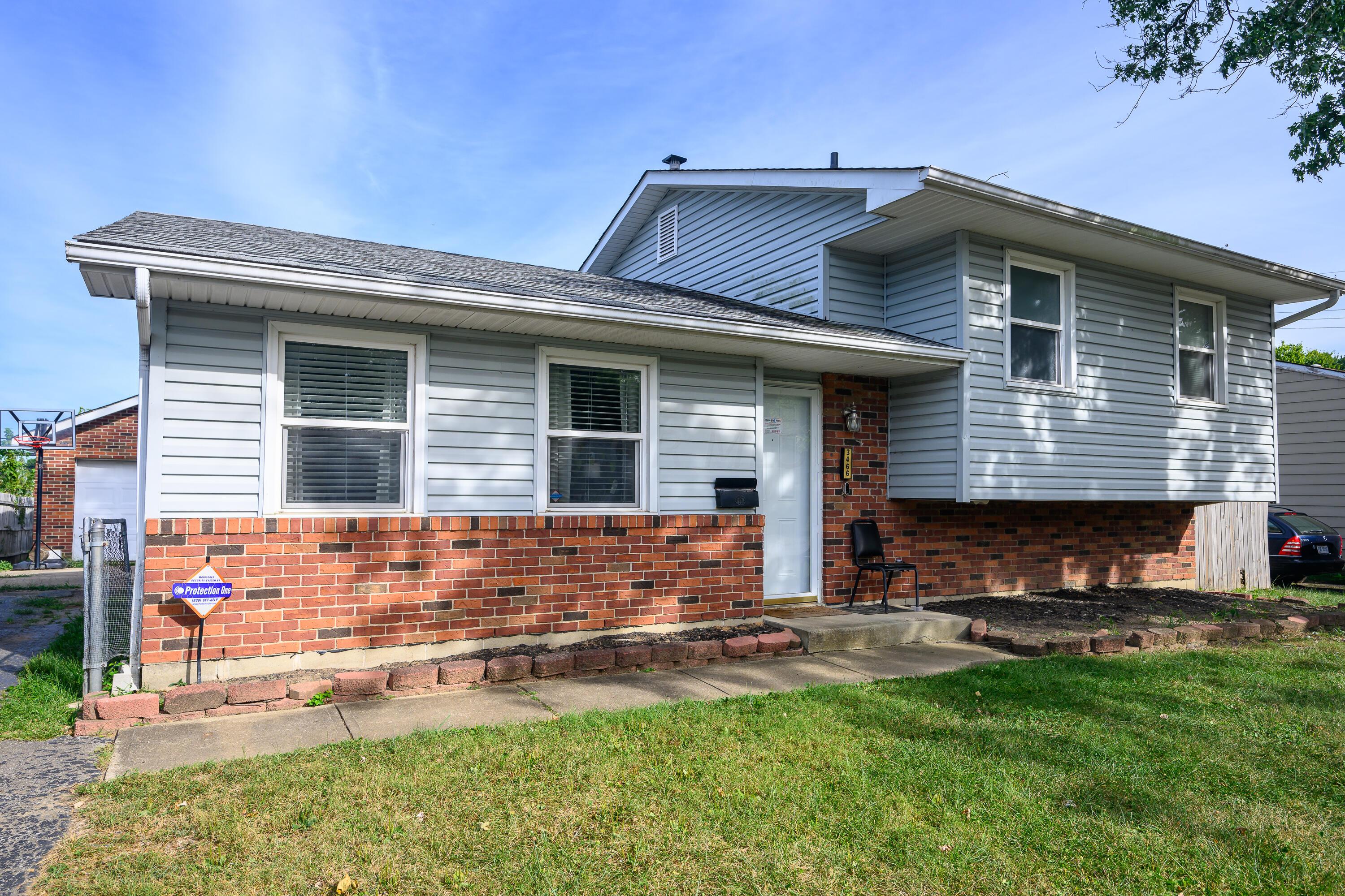 3466 Negley Road Columbus, OH 43232 - Photo 2 of 44 YXB_9832