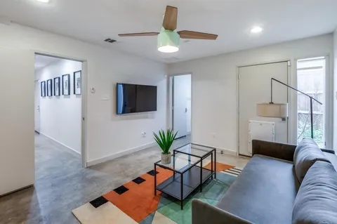 $3,450 | 4931 Hornsby Place, Dallas, TX 75204