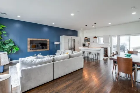 $3,450 | 4931 Hornsby Place, Dallas, TX 75204