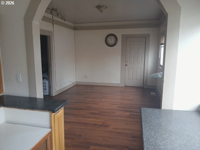 432 Northwest 10th Street Redmond, OR 97756 - Photo 11 of 24