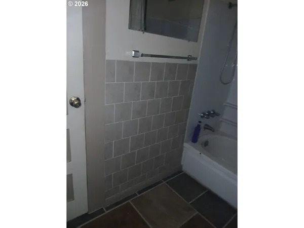 $270,001 | 432 Northwest 10th Street, Redmond, OR 97756