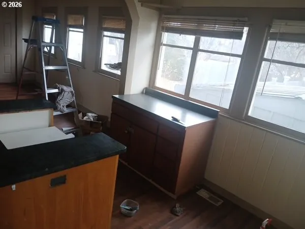 $270,001 | 432 Northwest 10th Street, Redmond, OR 97756