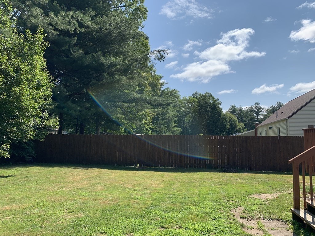 34 Portulaca Drive Springfield, MA 01129 - Photo 19 of 20 a backyard of a house