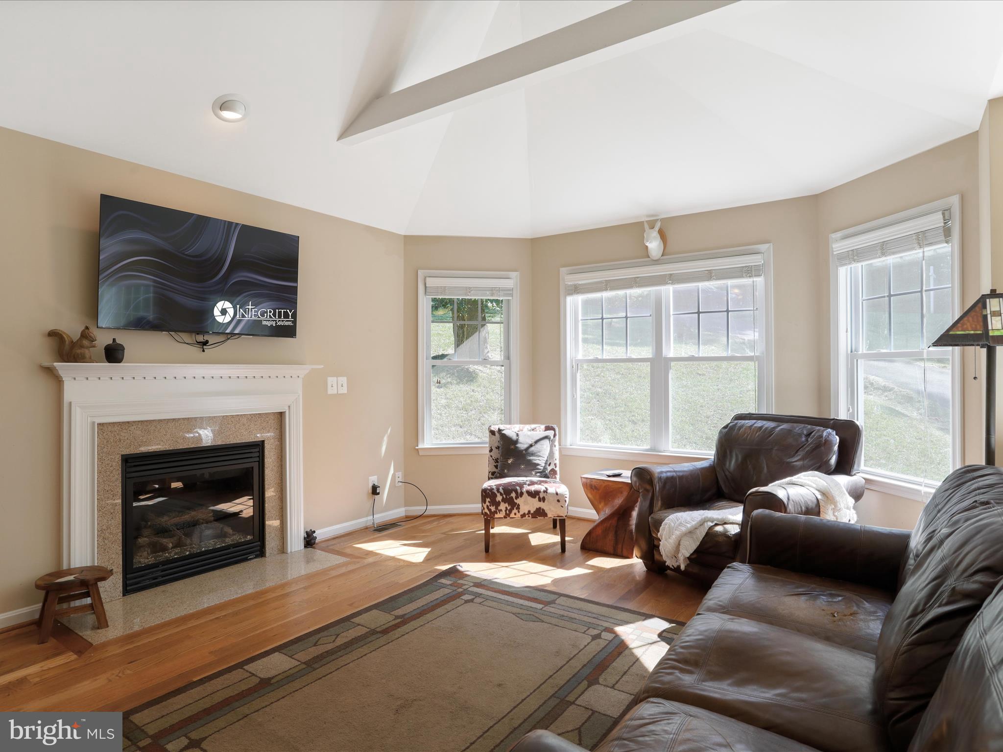 205 Locust Grove Road Front Royal, VA 22630 - Photo 14 of 53 Living room