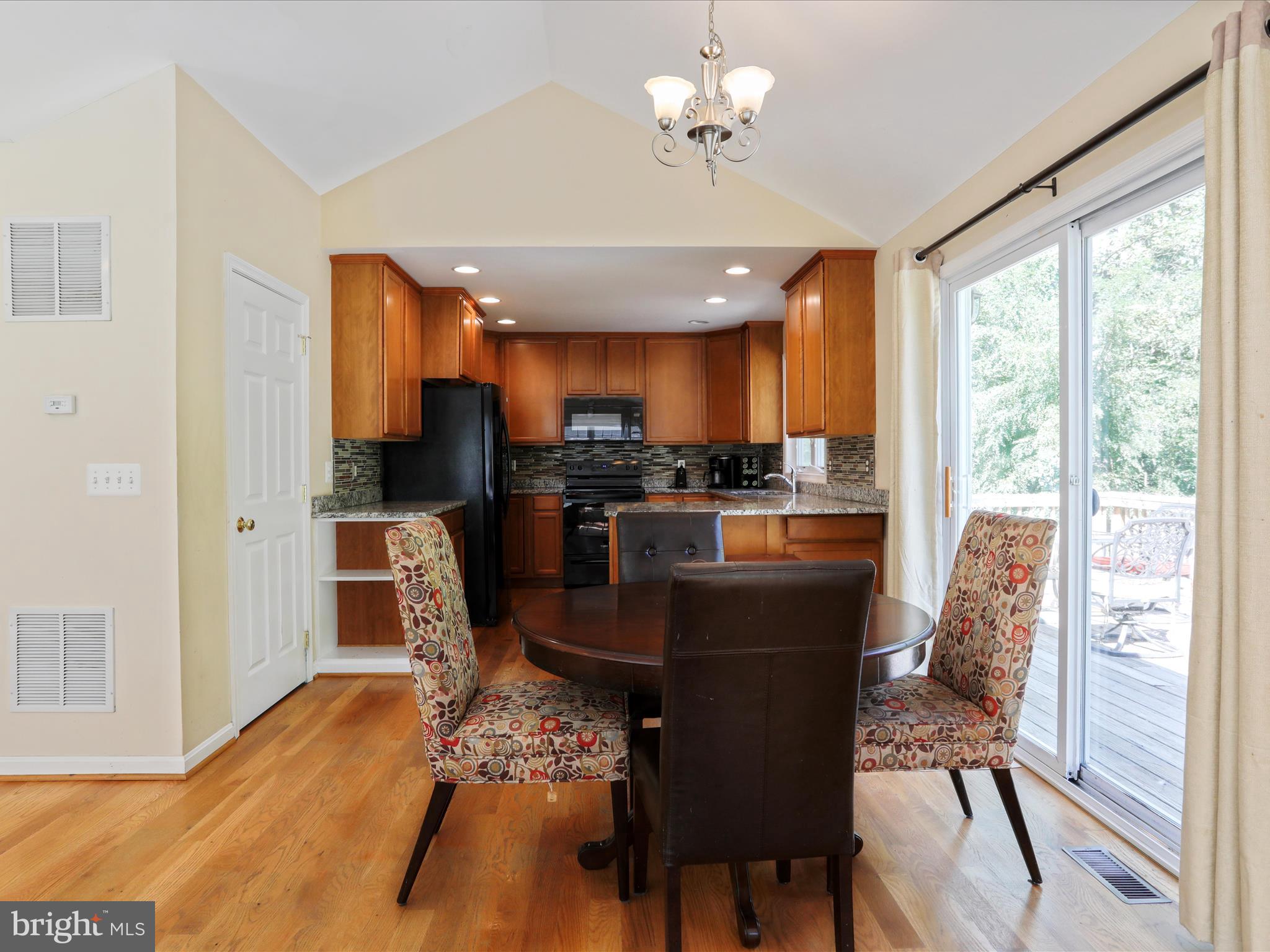 205 Locust Grove Road Front Royal, VA 22630 - Photo 16 of 53 Dining area