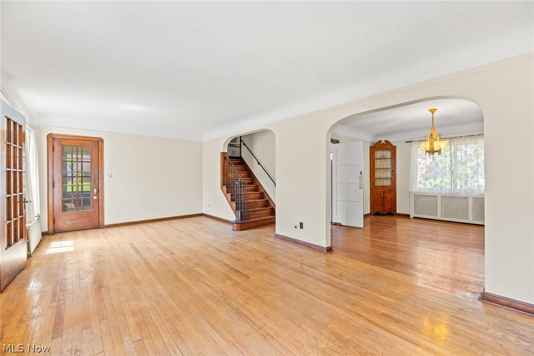 1254 Castleton Road Cleveland Heights, OH 44121 - Photo 4 of 32