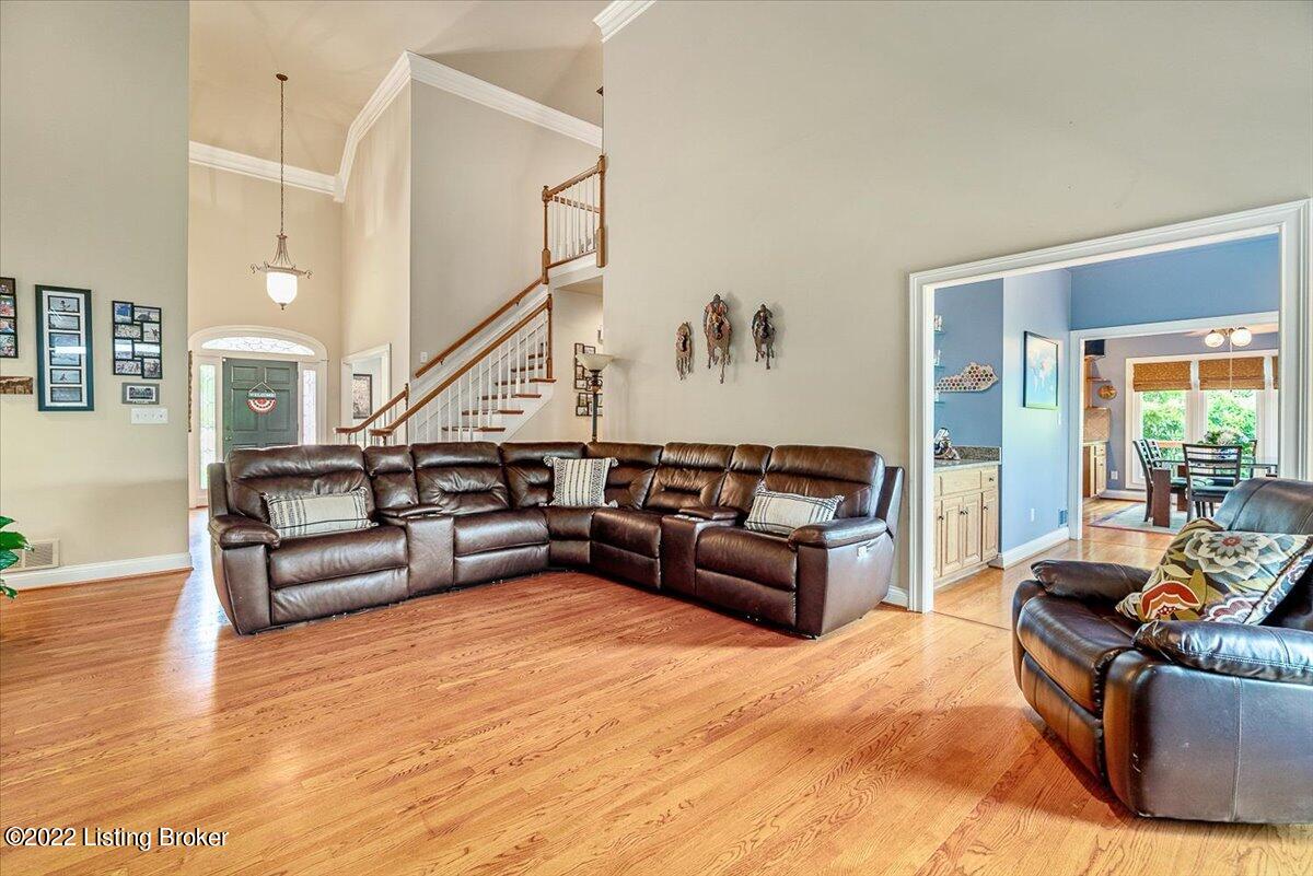 10406 Stone School Road Prospect, KY 40059 - Photo 11 of 77 An incredible feeling of spaciousness!
