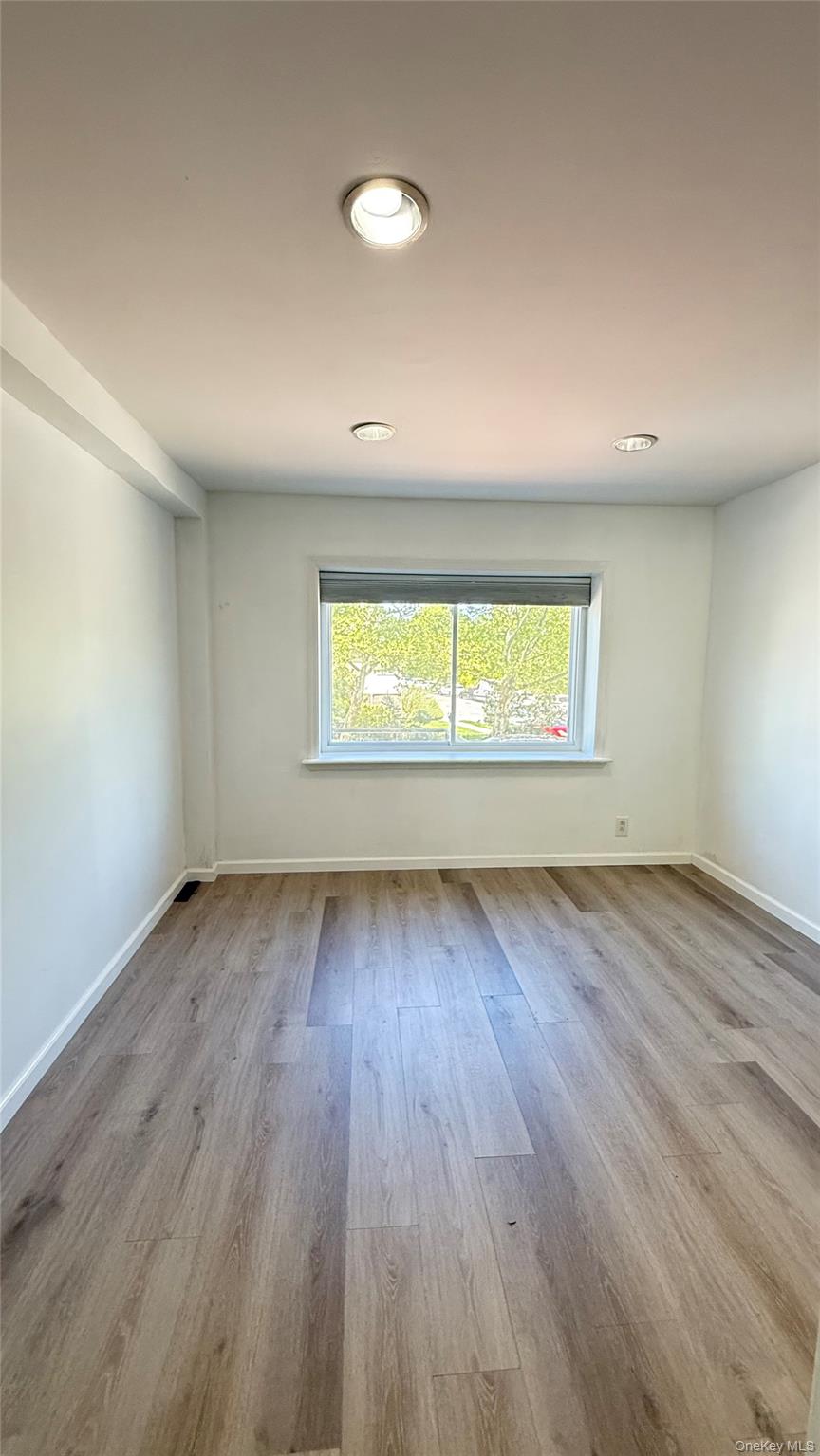 215-44 23rd Road Queens, NY 11360 - Photo 9 of 17