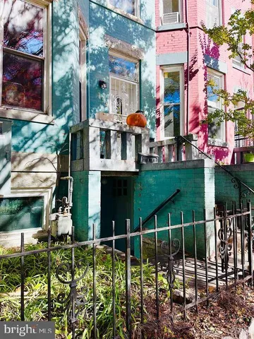 a view of a bathroom