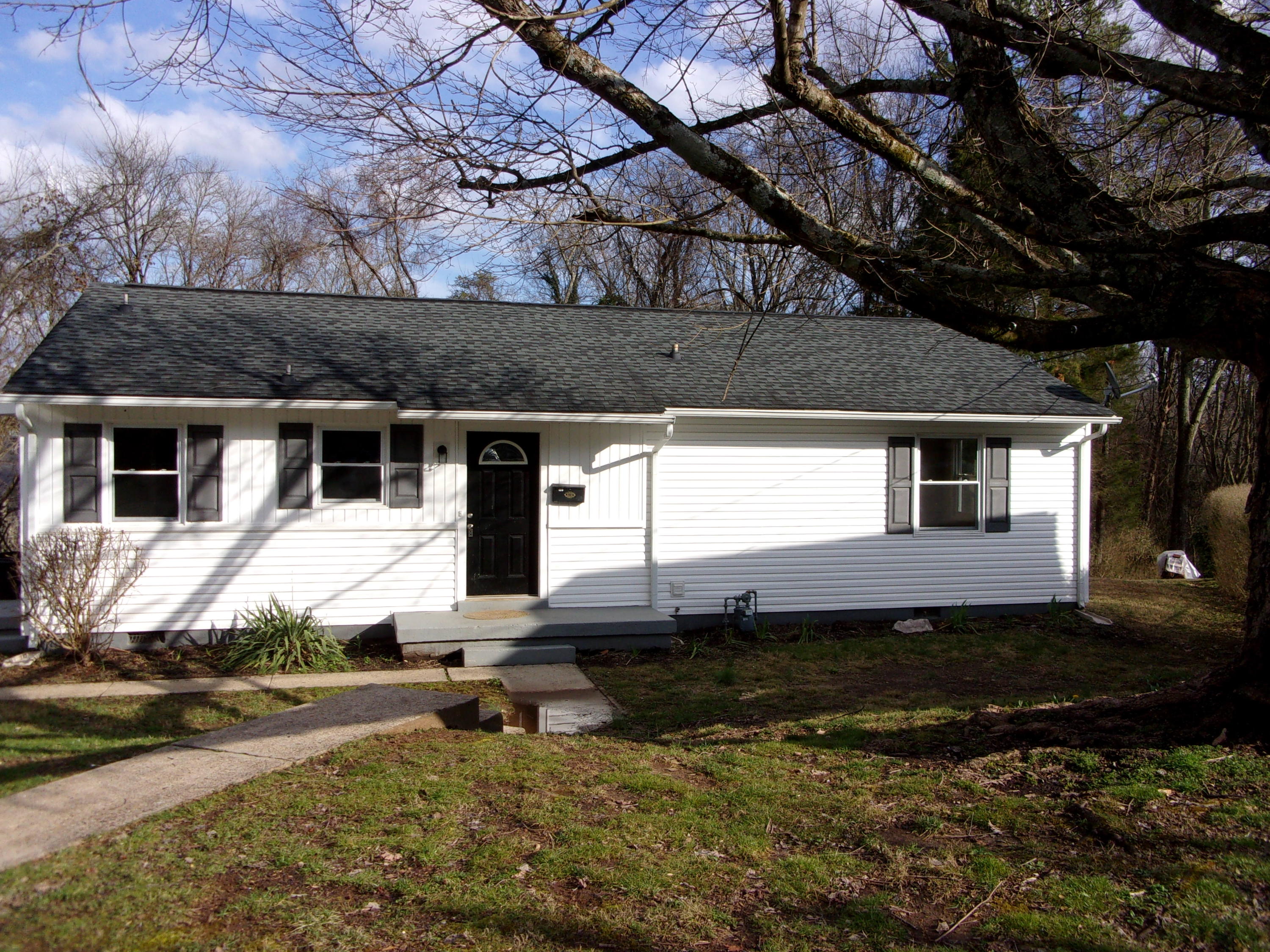 120 Alger Road Oak Ridge, TN 37830 - Photo 2 of 7 100_0021