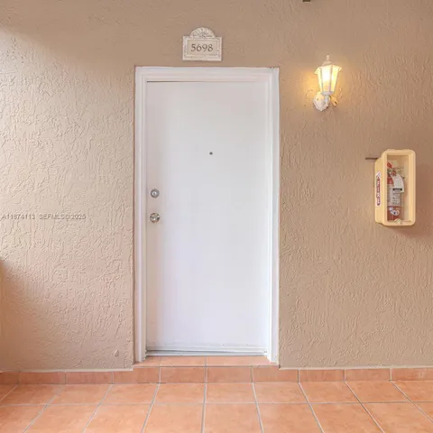 a view of an entryway