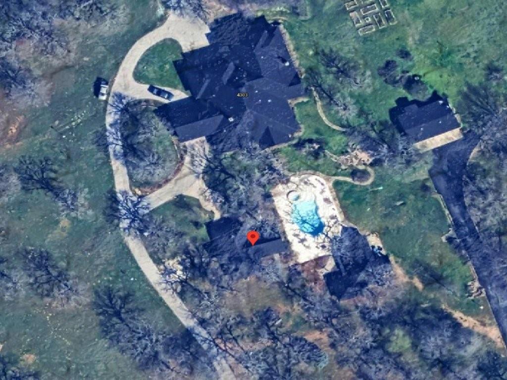 a bird view of top of a house