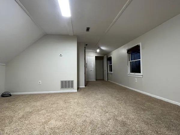 $700 | 2311 Colonial Avenue Southwest, Unit SUITE A, Roanoke, VA 24015