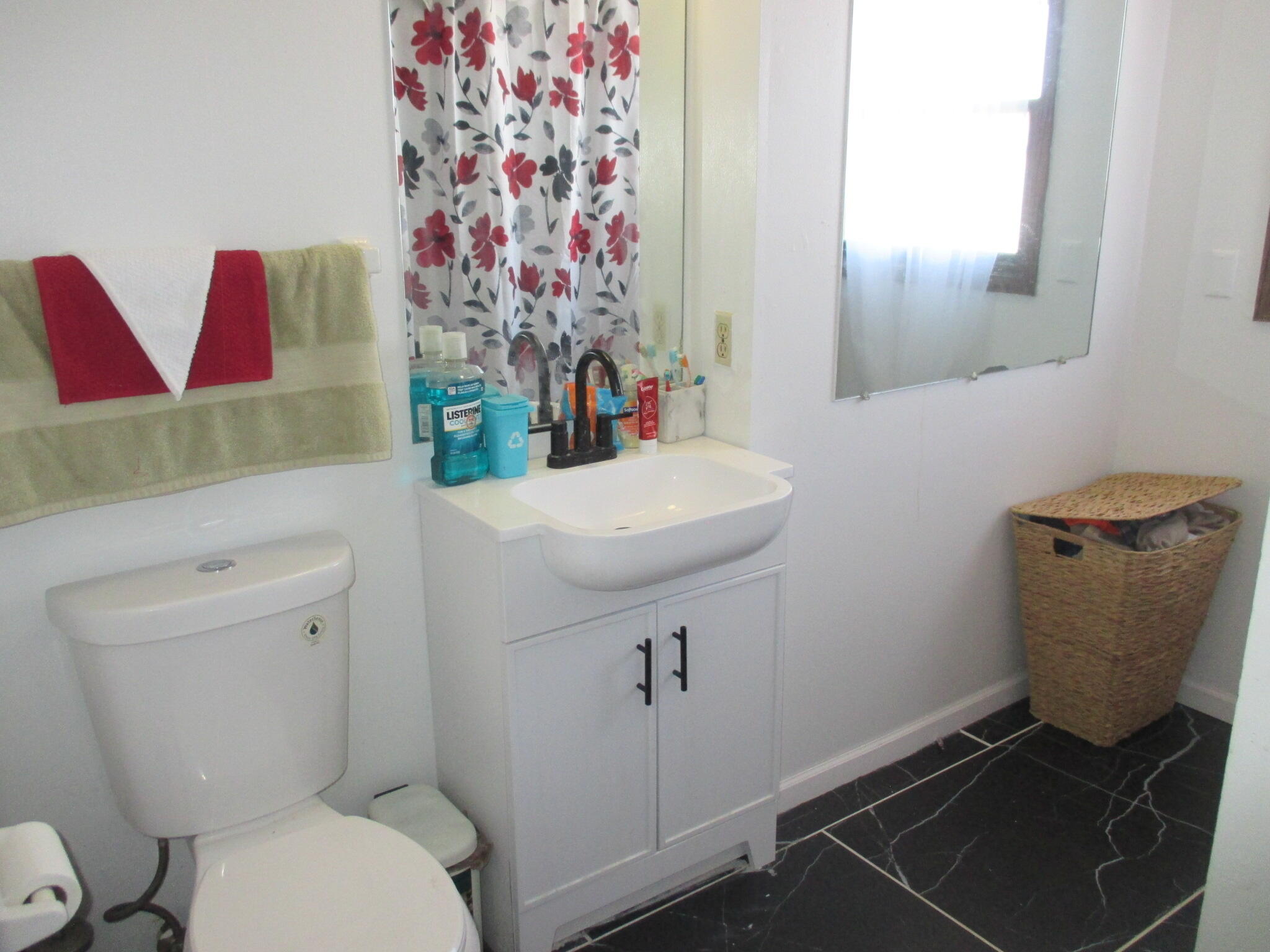 6602 West Mill Road, Unit 6604 Milwaukee, WI 53218 - Photo 17 of 40 IMG_2923