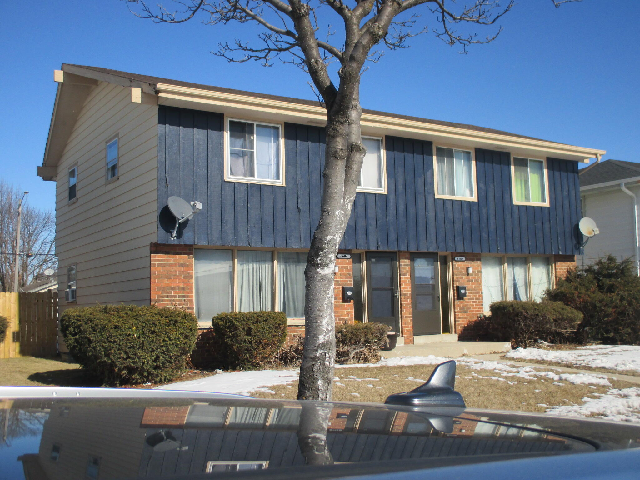 6602 West Mill Road, Unit 6604 Milwaukee, WI 53218 - Photo 37 of 40 IMG_2906