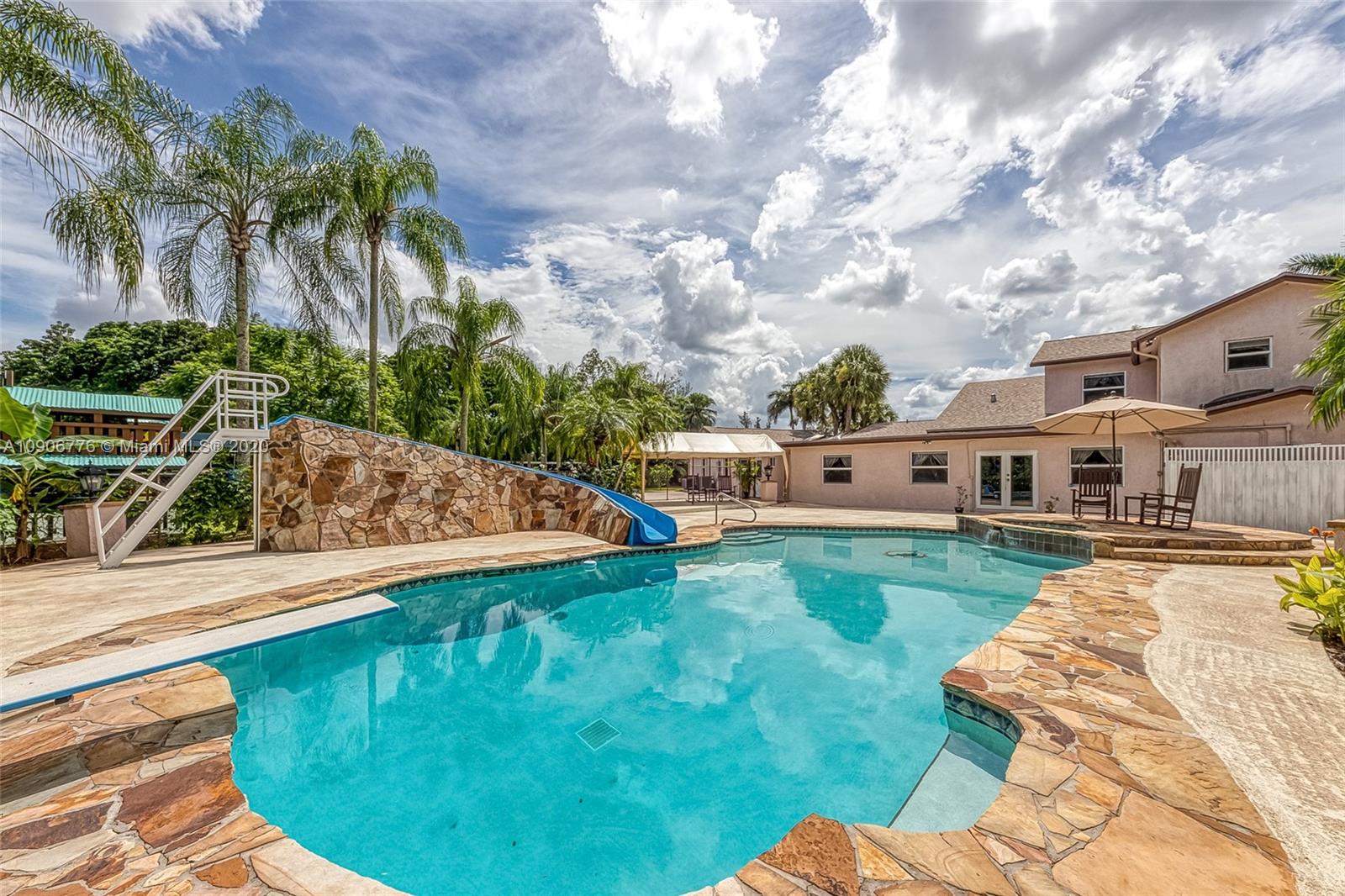 4860 Southwest 193rd Lane Southwest Ranches, FL 33332 - Photo 12 of 80