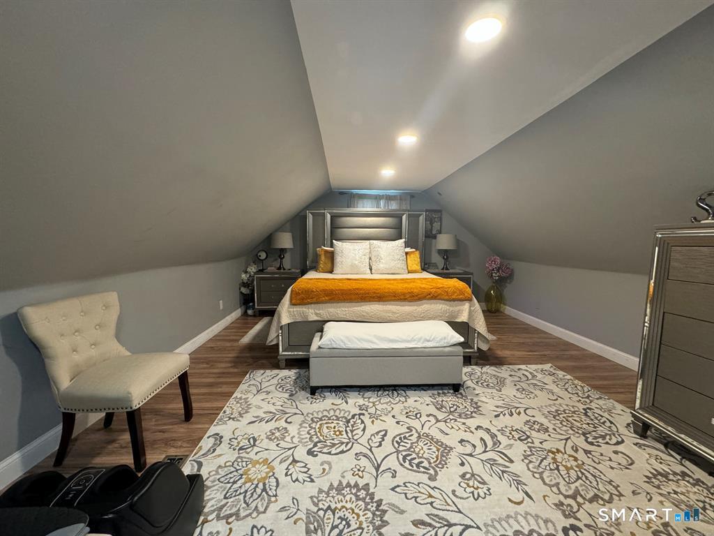 80 Overlook Avenue Waterbury, CT 06708 - Photo 19 of 40